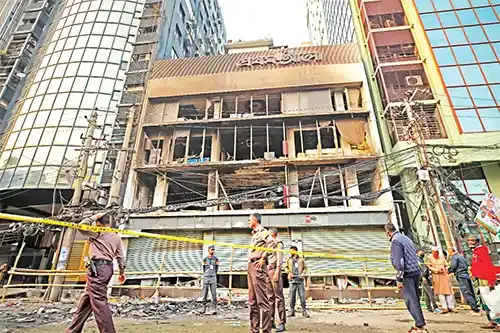 প্রথম আলো-ডেইলি স্টার কার্যালয় ধ্বংসস্তূপ